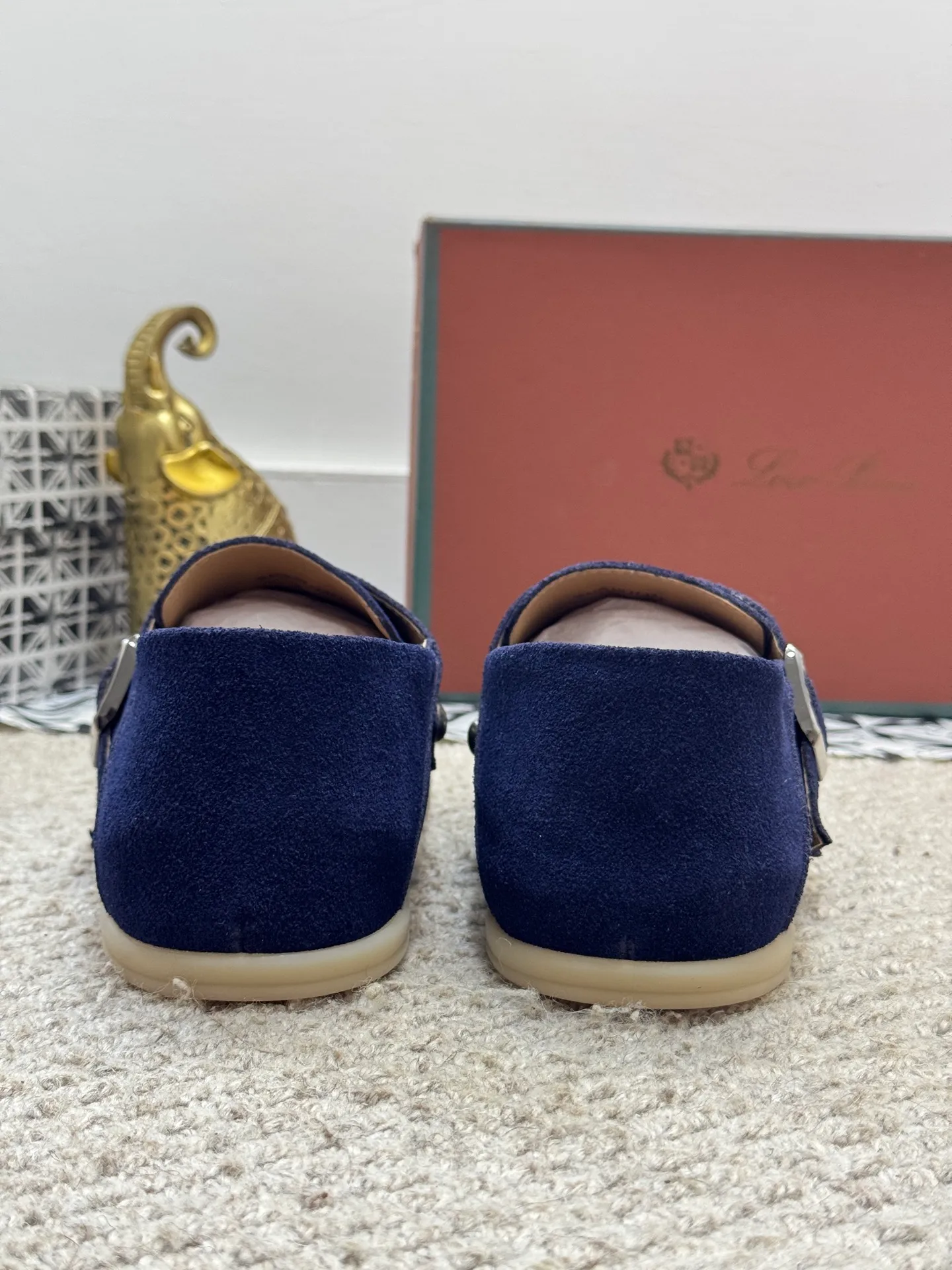 Men's men's shoes 💰420 [New style] 🍓🍓Loro Piana - LP's new moccasin shoes are made of water-repellent treated suede uppers with rubber soles, a classic. The complex craftsmanship and meticulous structure make the shoes light and soft, allowing you to walk comfortably and freely. Perfect for wearing at the beach or out in the water during the summer. Size: 38-44 (45 customized
